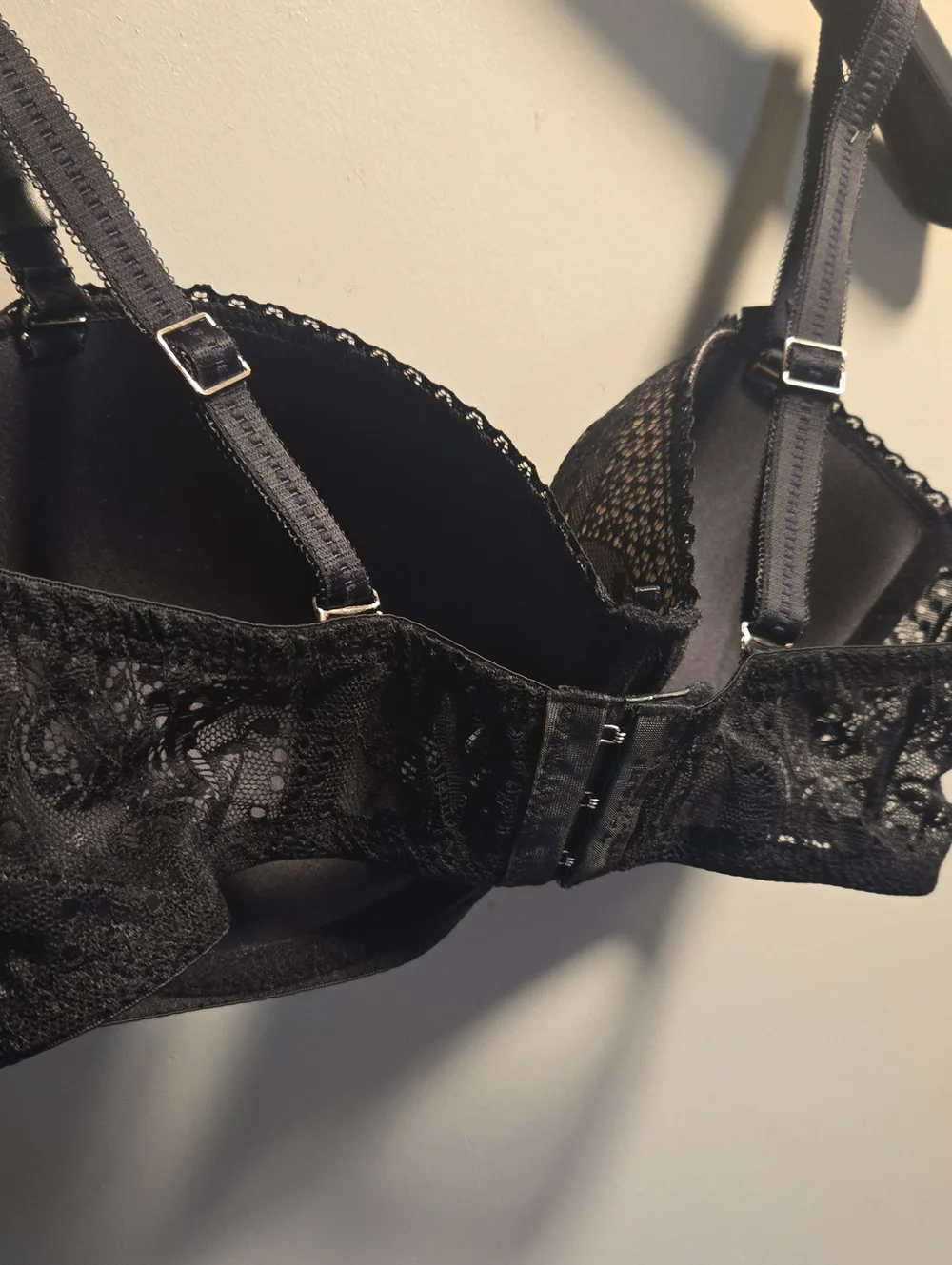 Tahari Black Lace Push-Up Bra with Nude Lining